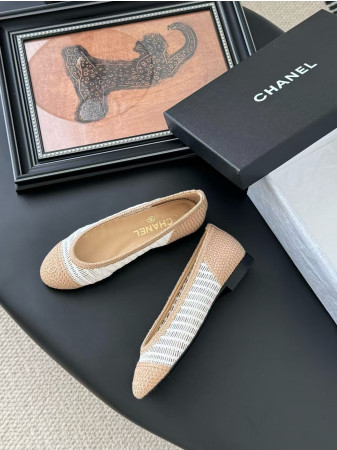 UA CHANEL BALLET FLATS
