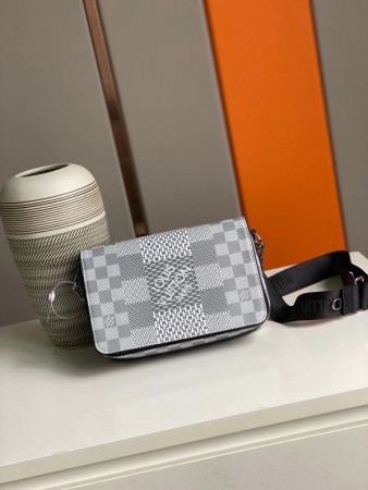 LV STUDIO MESSENGER N50014