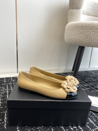 UA CHANEL BALLET FLATS