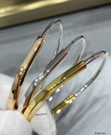 Tiffany & Co. Lock Slim Smooth Bracelet