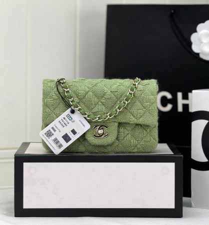 CHANEL MINI CLASSIC 11.12 HANDBAG 20 12 × 20 × 6 cm