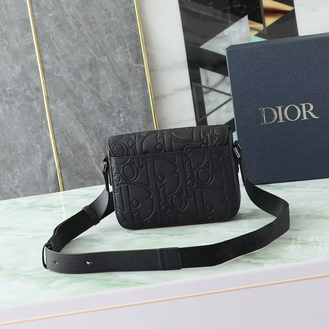 Dior Small Saddle Messenger Bag With Flap 23x18x6cm