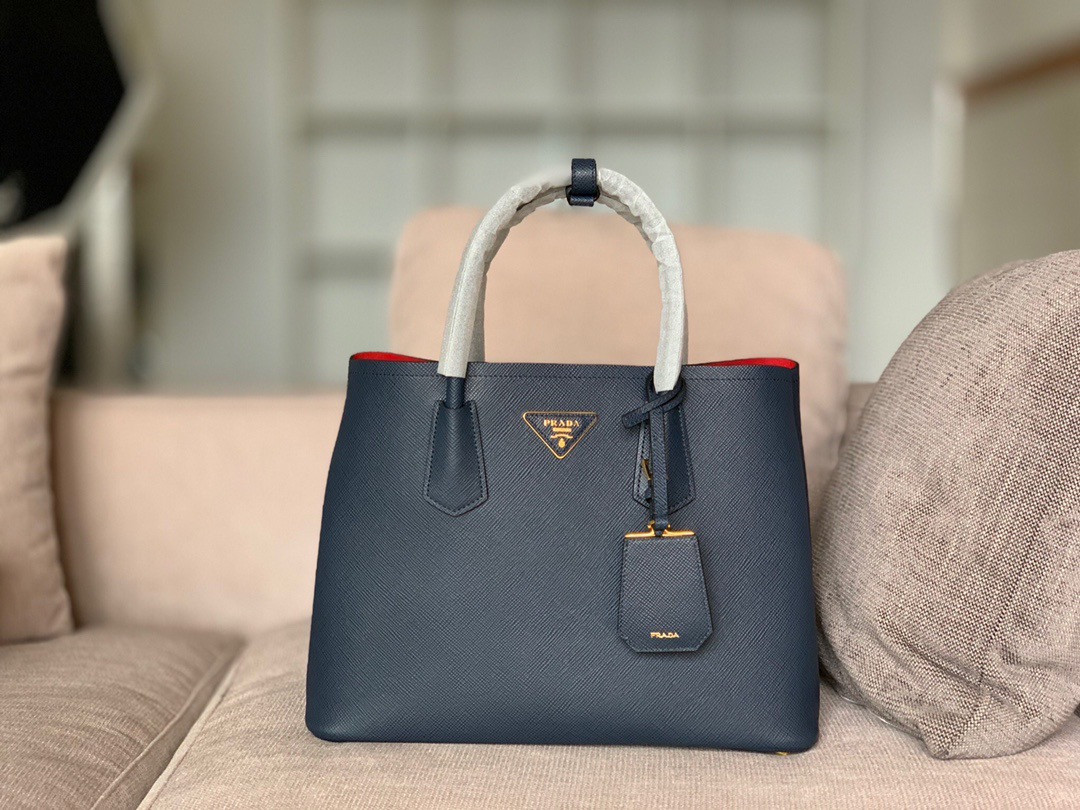 prada double tote medium size