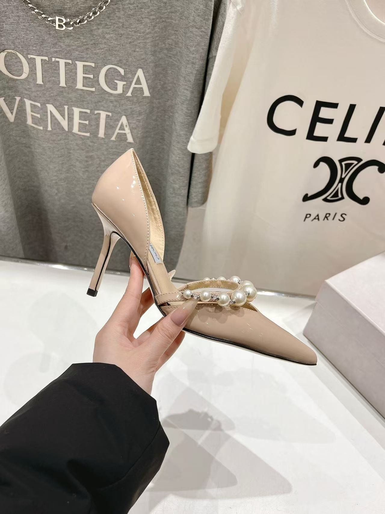 UA Jimmy Choo Aurelie 85 Pumps