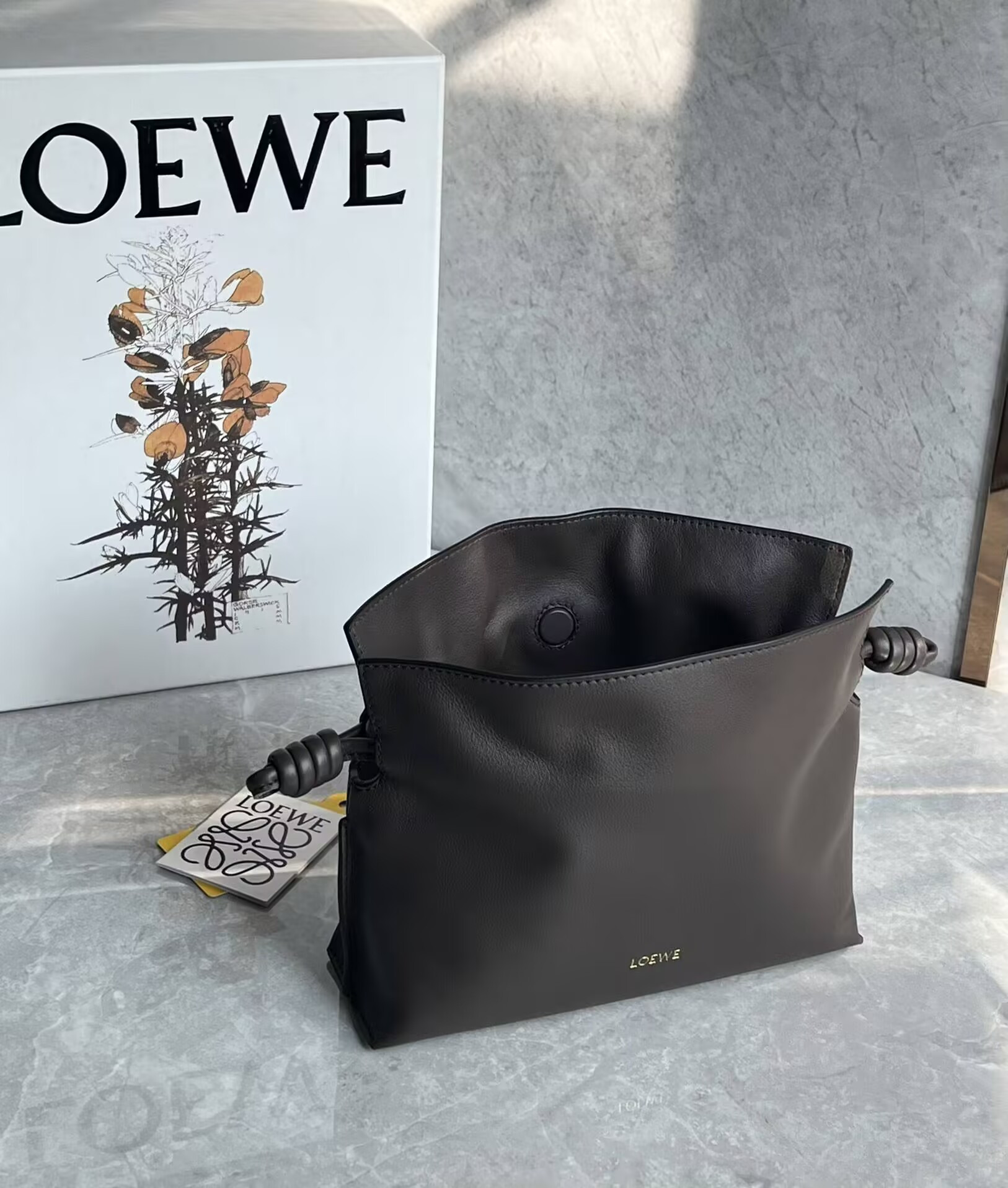 LOEWE Flamenco Purse 23.9x18x9cm