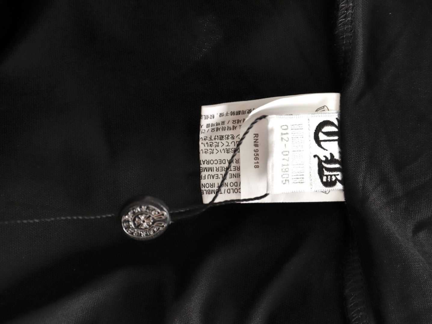 Ch**me He**ts 25fw long-sleeved t-shirt