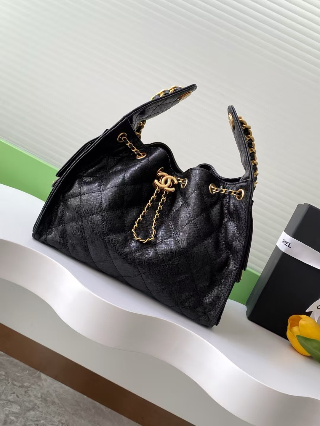 CHANEL 25C Bucket BAG 30x26x14cm