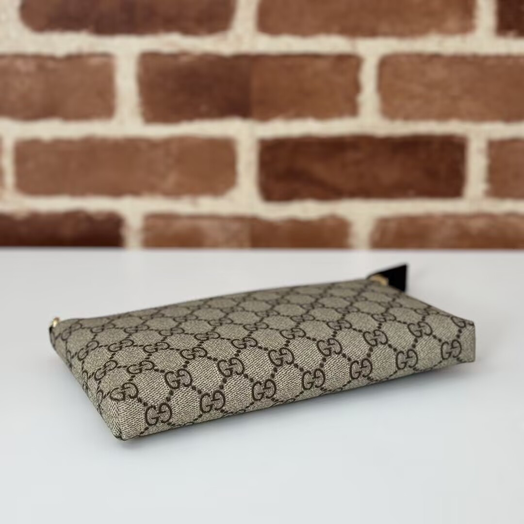 Gucci Chain Wristlet Wallet GG Coated Canvas 22.5x13x2.5cm