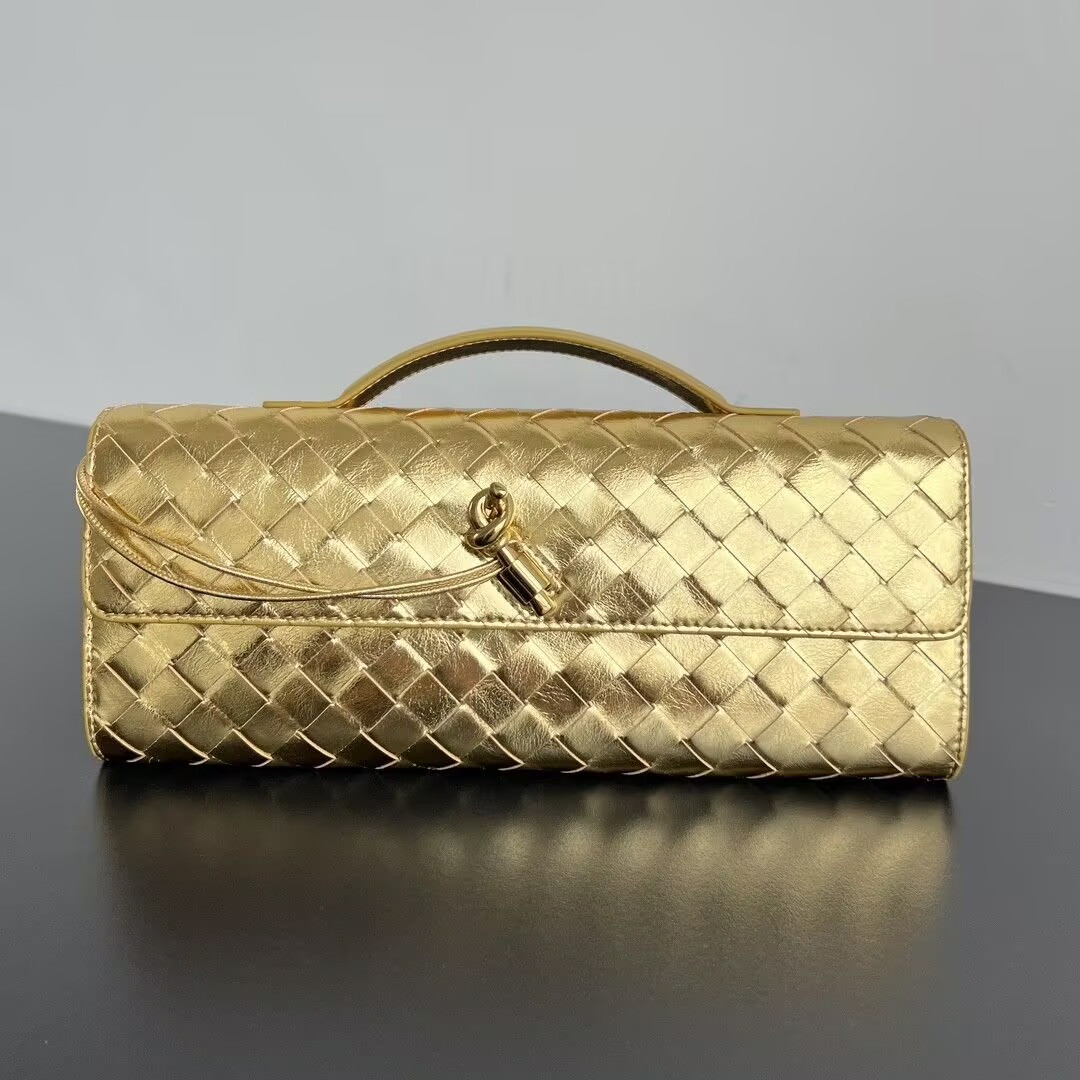 BOTTEGA VENETA Long Clutch Andiamo With Handle