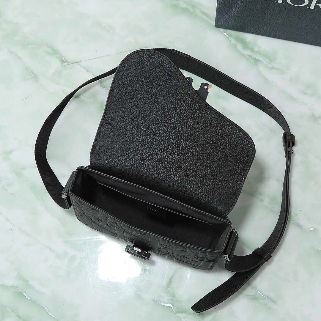 Dior Small Saddle Messenger Bag With Flap 23x18x6cm