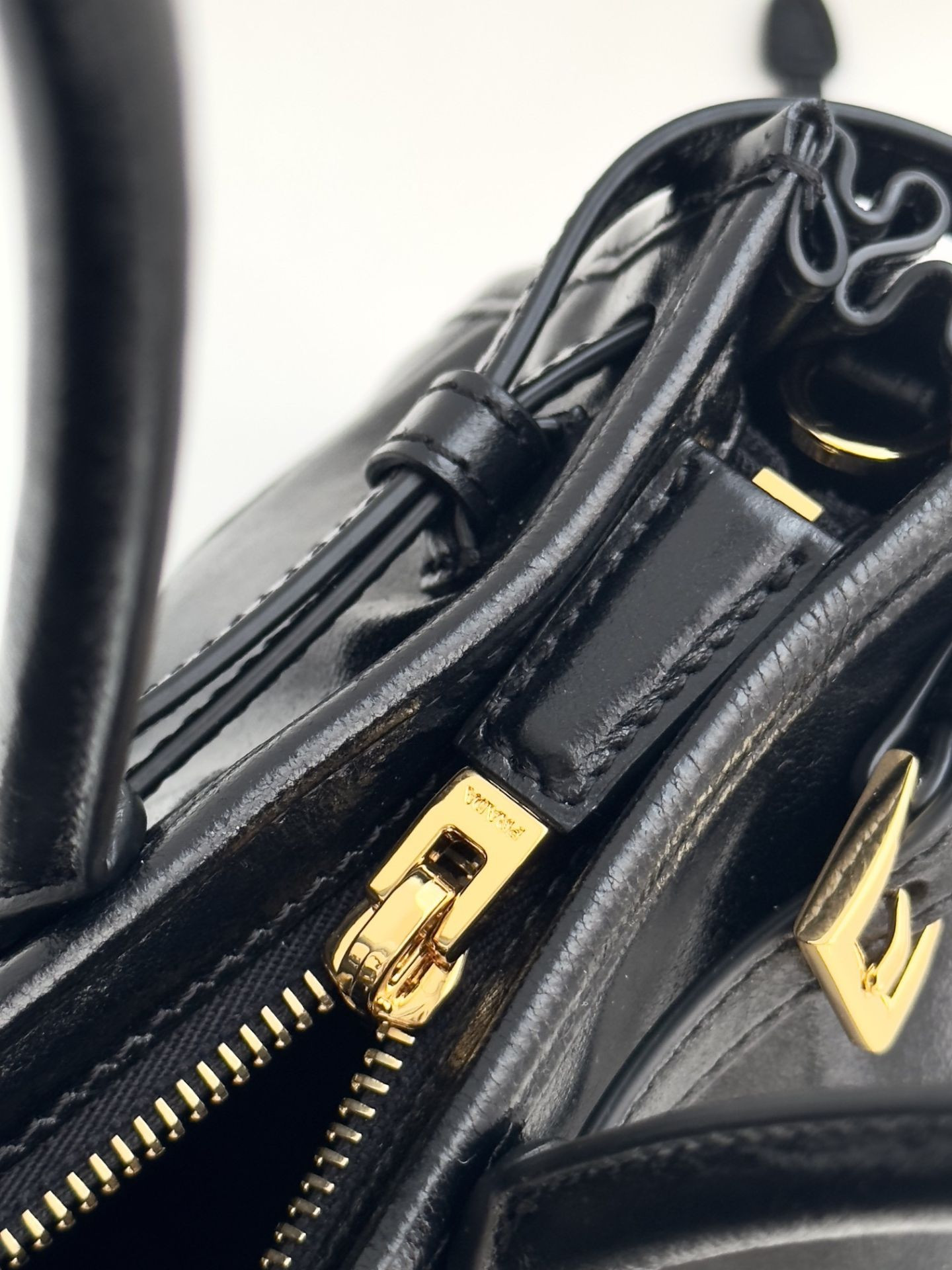 Prada Bonnie Medium Leather Handbag 15.5x32x12cm