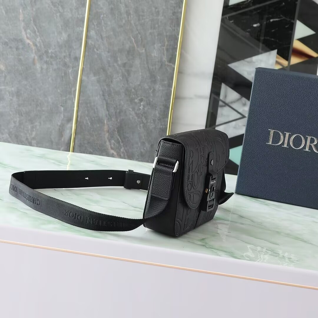Dior Small Saddle Messenger Bag With Flap 23x18x6cm