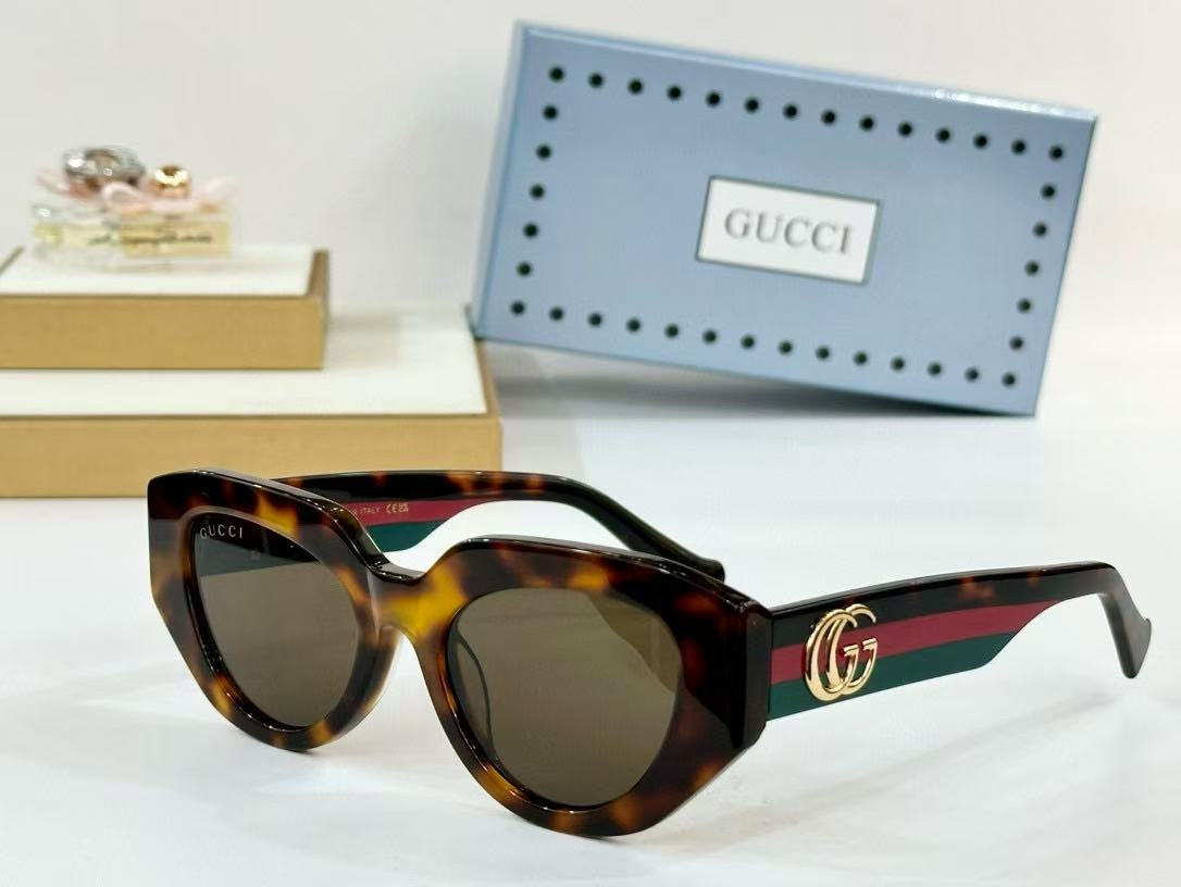 Gucci Glasses GG1843S