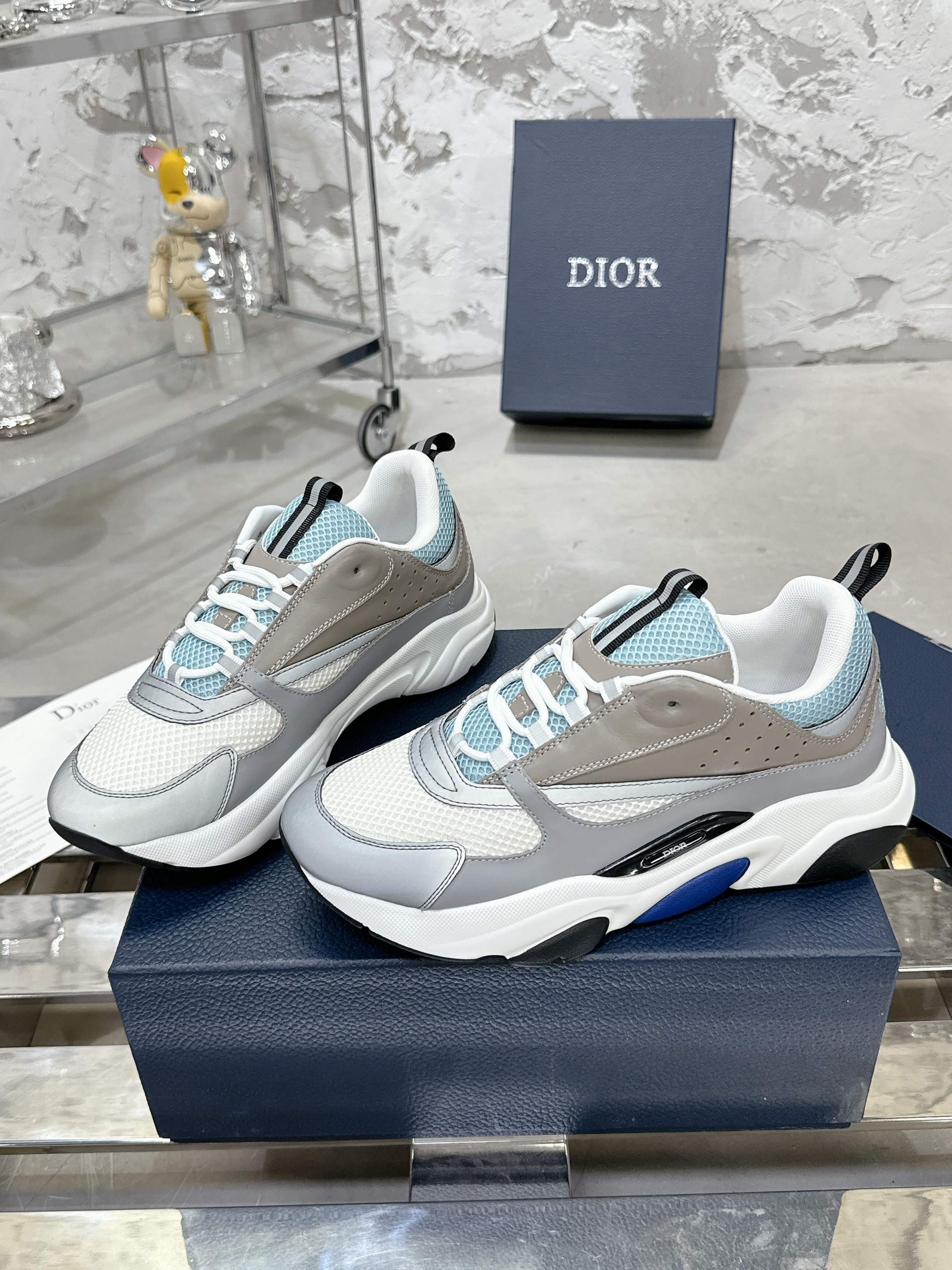 UA Dior B22 Sneaker