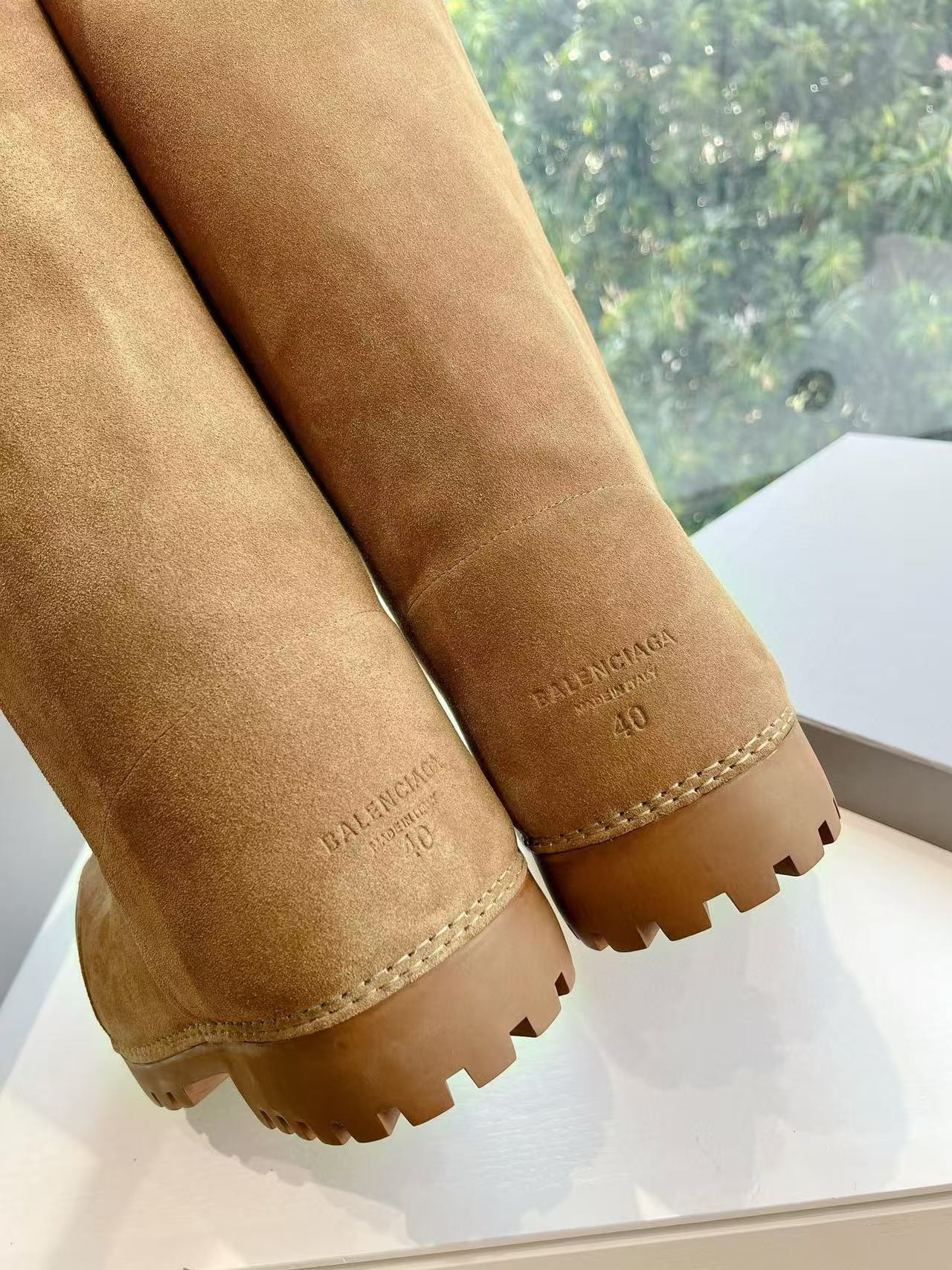 UA Balenciaga Snow Boots