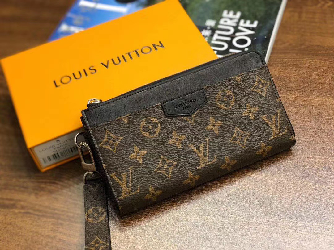 LV ZIPPY DRAGONNE WALLET M69407