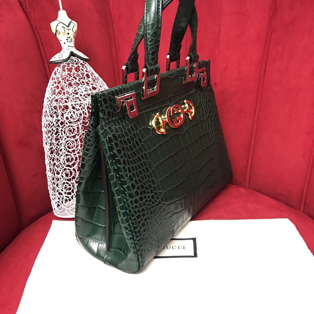 Gucci Zumi leather Medium Top Handle Bag
