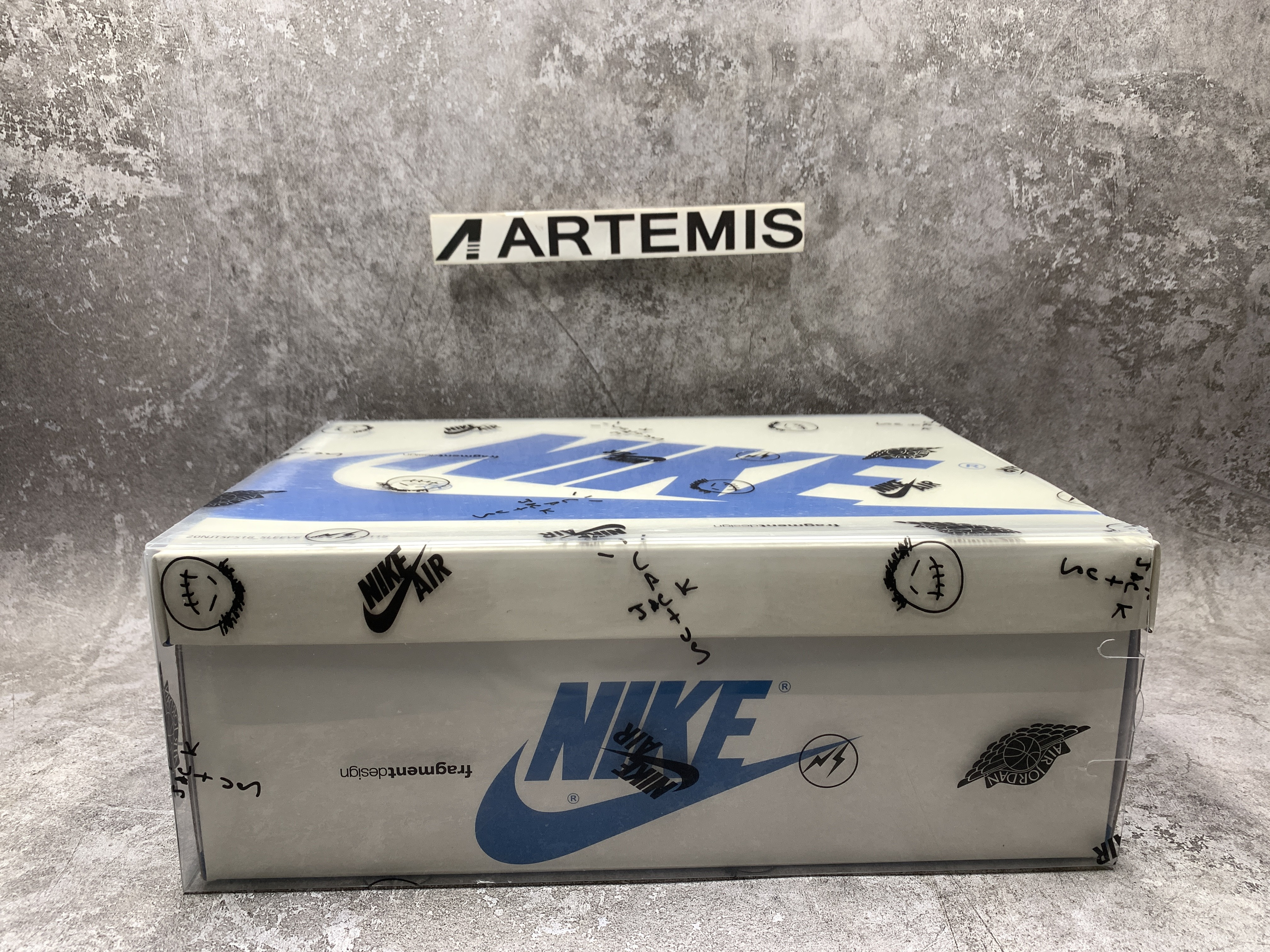 Air Jordan 1 Low Fragment Design x Travis Scott