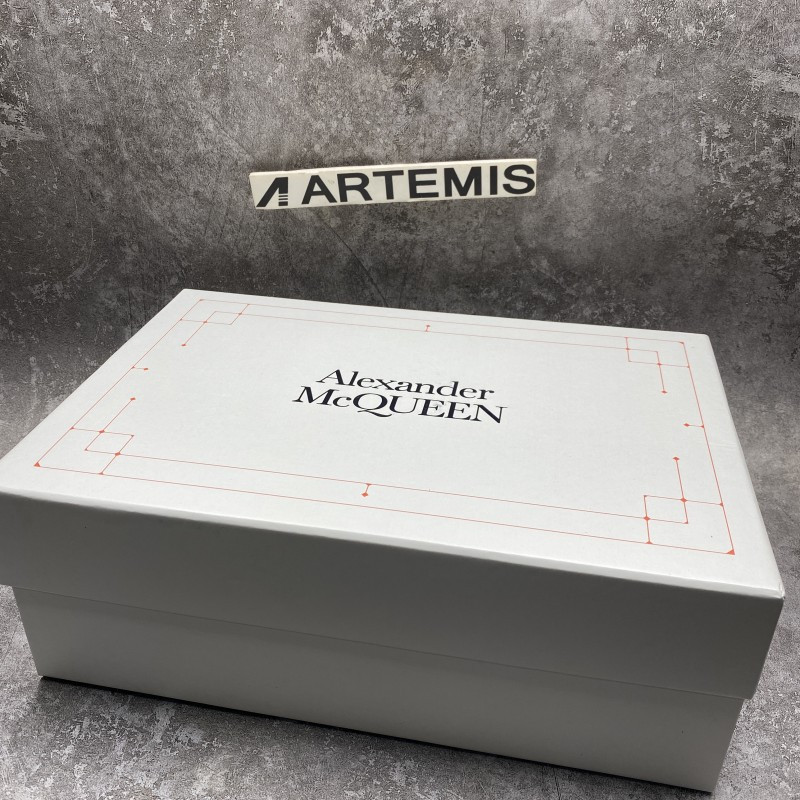 ale*d*r M*Q*en tread slick low lace up black white