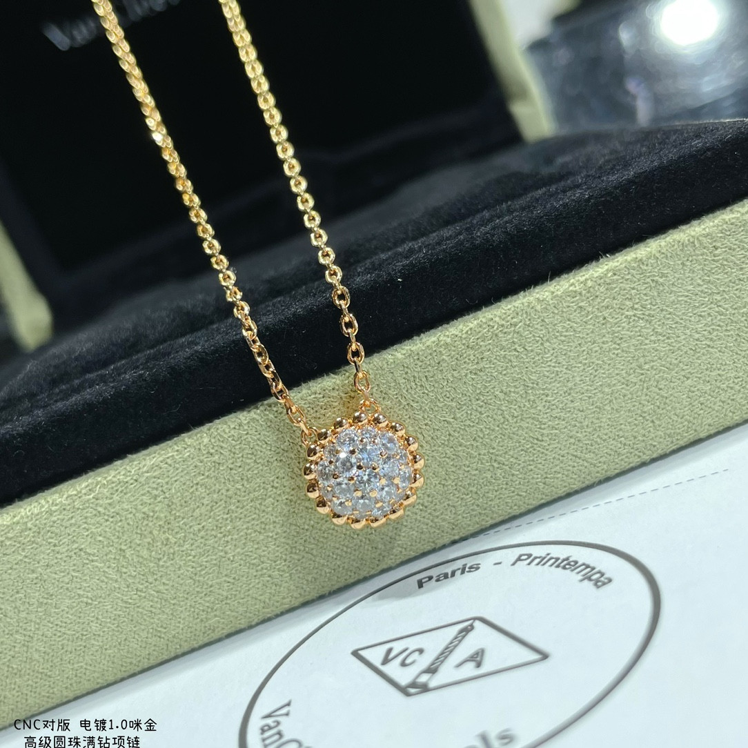 Van Cleef & Arpels round bead full diamond necklace