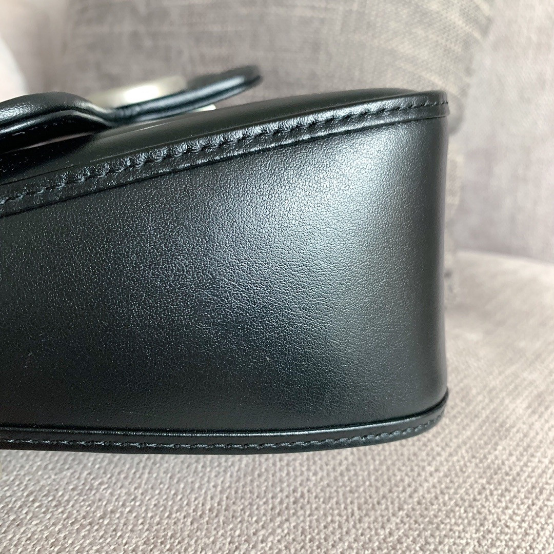 GUCCI GG Marmont series mini handbag 21cm