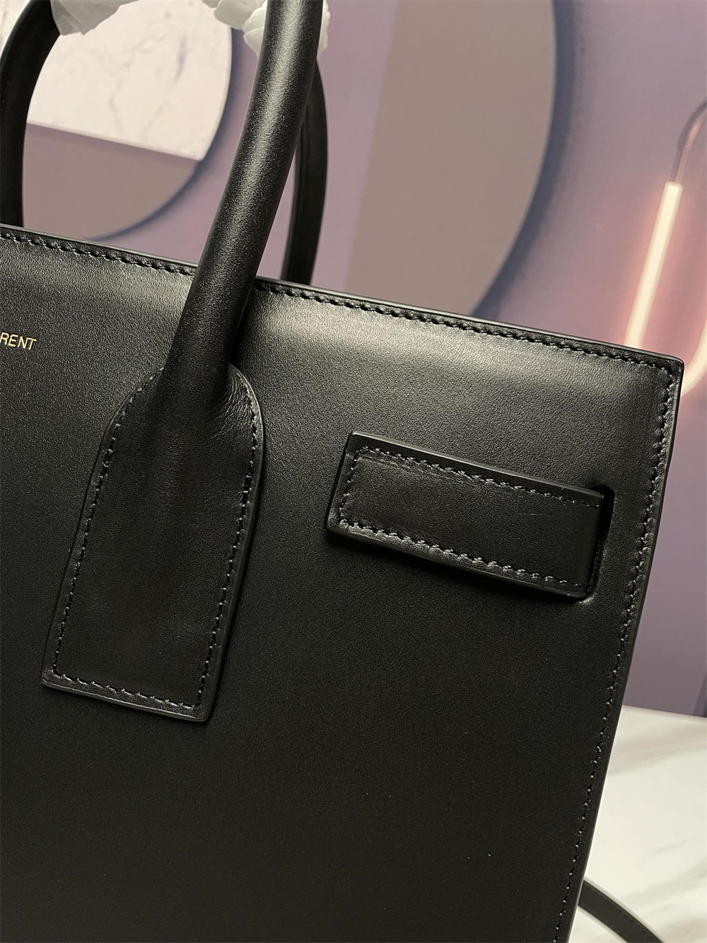 YSL SAC DE JOUR SMALL IN SHINY LEATHER BLACK