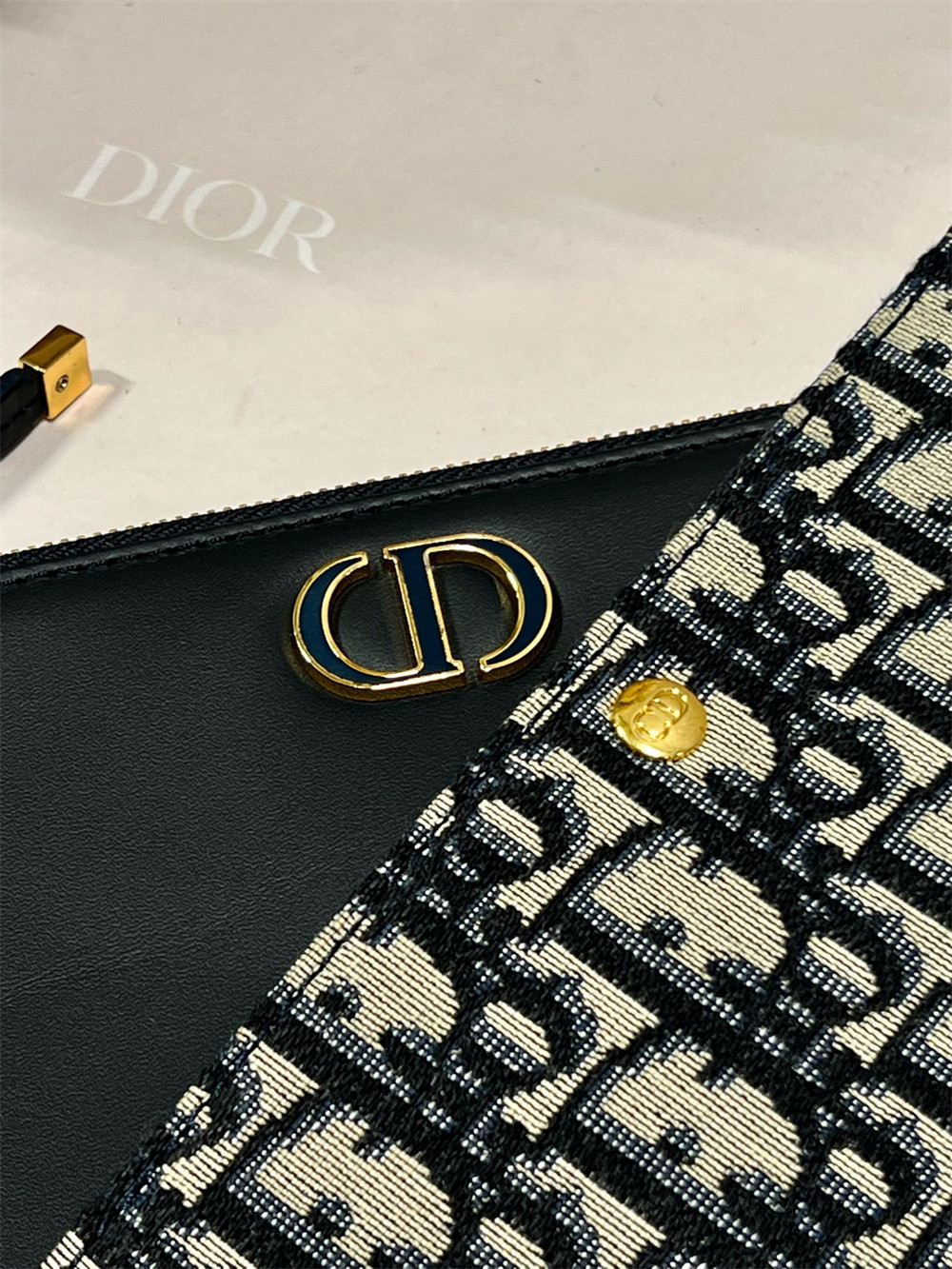 Dior 30 MONTAIGNE AVENUE BAG Blue Dior Oblique Jacquard 22.5 x 12.5 x 6.5 cm