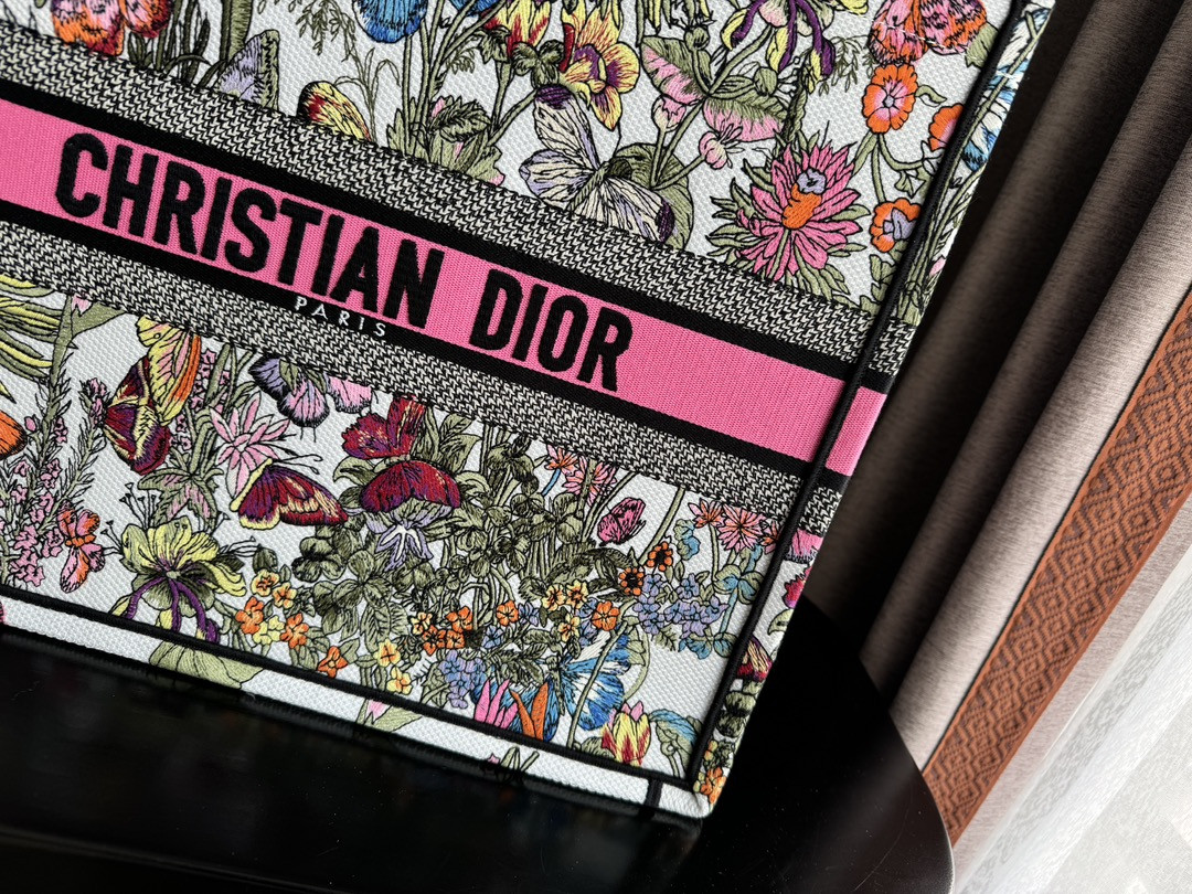 Large DIOR BOOK TOTE WHITE MULTICOLOR MEXICO MILLEFIORI EMBROIDERY 16.5 x 14 x 7.5 inches