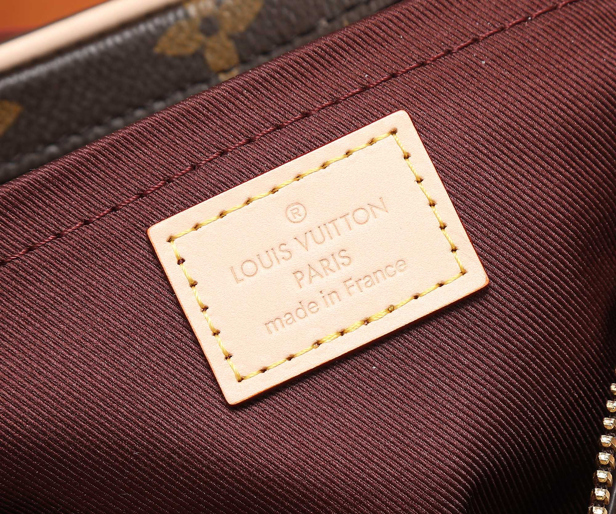 LOUIS VUITTON M46828 Croissant MM 9.8 x 5.9 x 2 inches