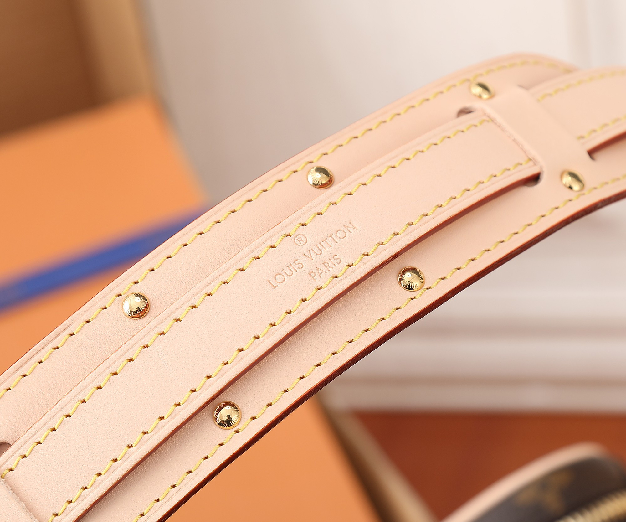 LOUIS VUITTON M46828 Croissant MM 9.8 x 5.9 x 2 inches