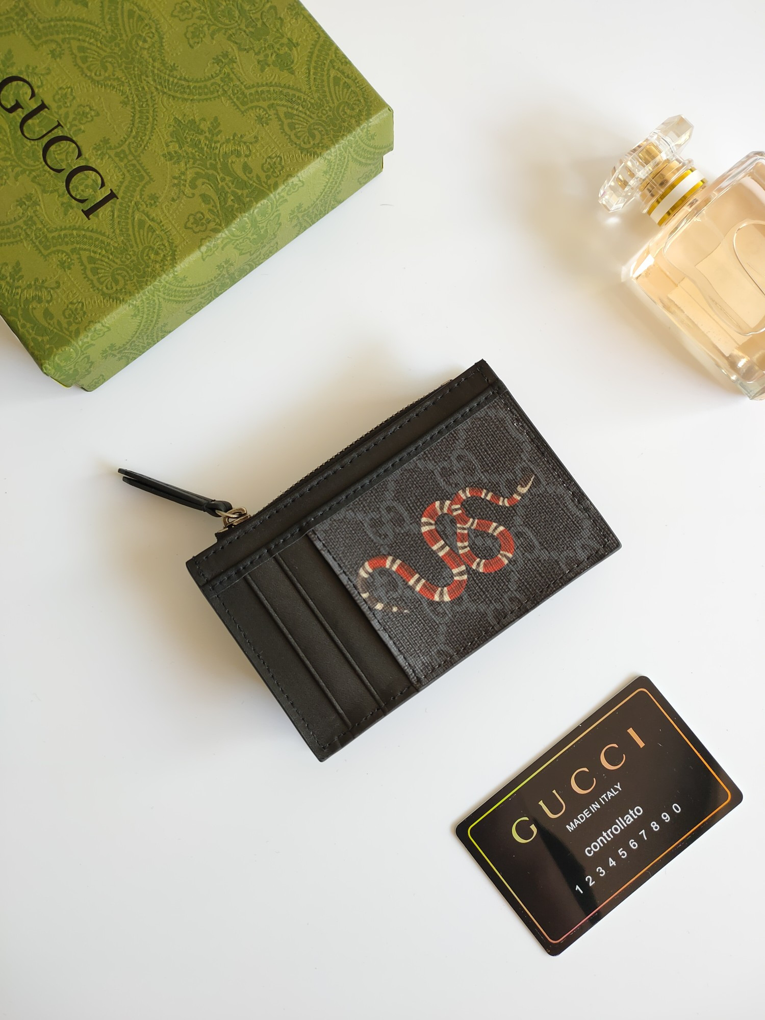Gucci GG CARD CASE WALLET