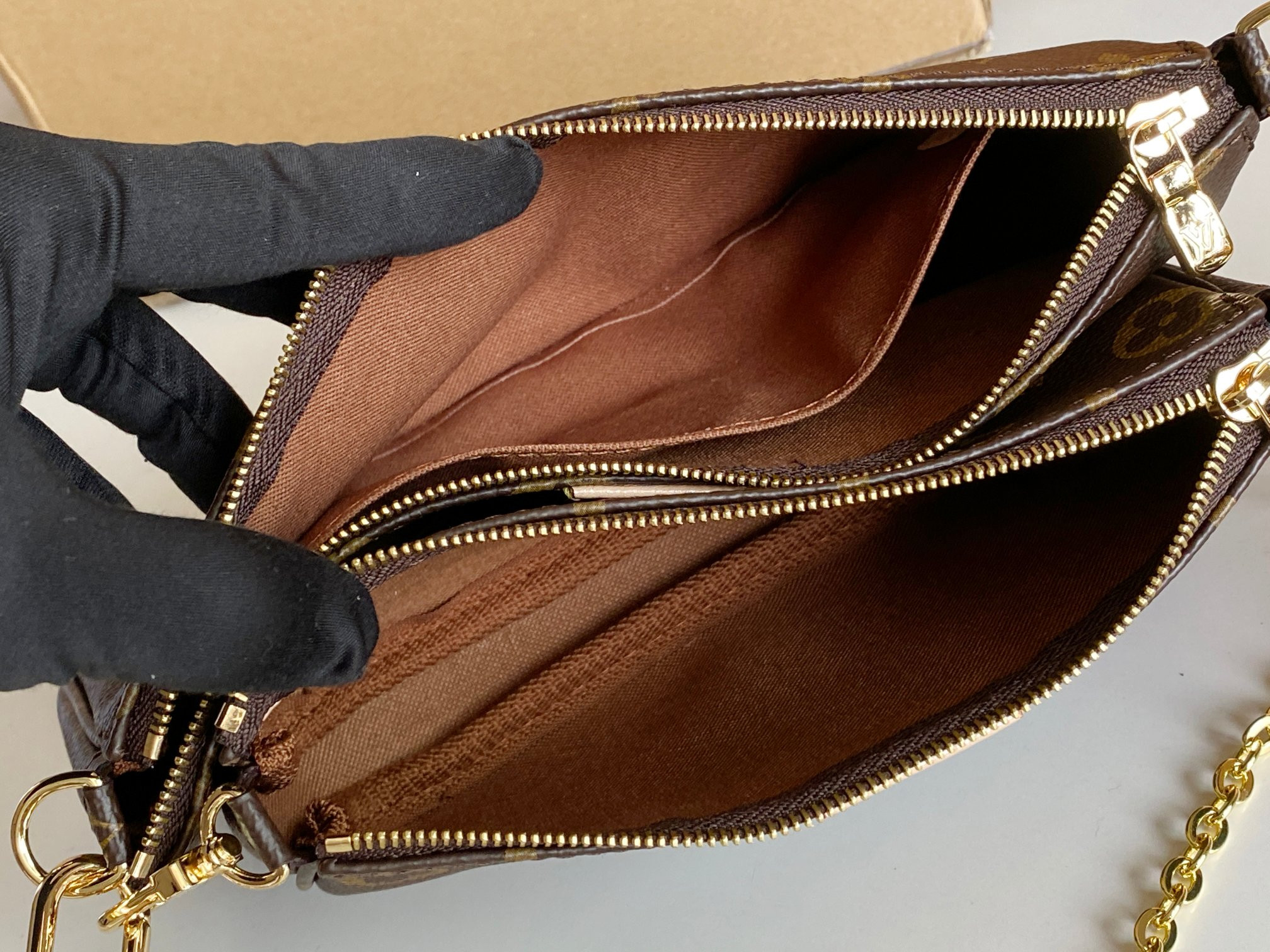 LOUIS VUITTON M44813 Multi Pochette Accessoires 9.4 x 5.3 x 1.6 inches