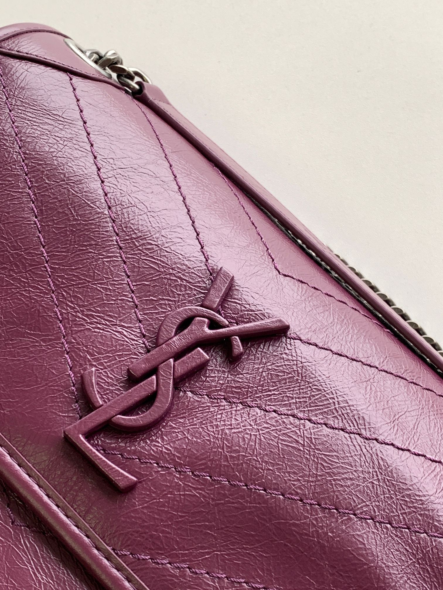 YSL NIKI MEDIUM IN VINTAGE LEATHER PURPLE 11 X 7.8 X 3.3 INCHES