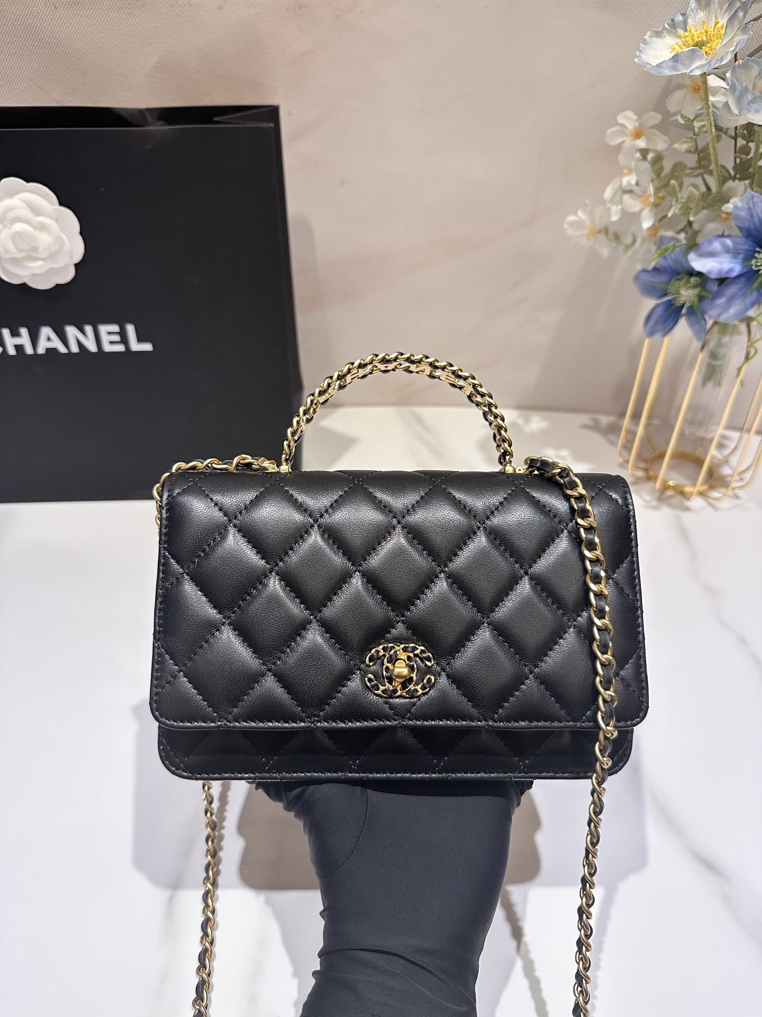 CHANEL CLASSIC WALLET ON CHAIN Rhinestone Handle 4.8 × 7.5 × 1.4 IN