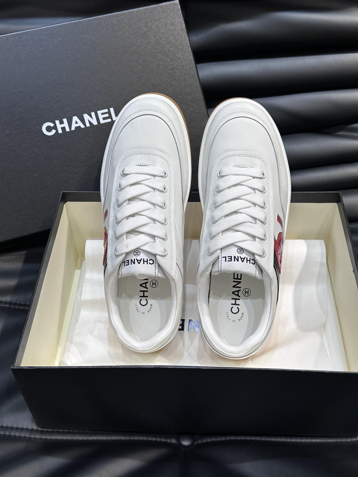 UA CHANEL SNEAKER Calfskin
