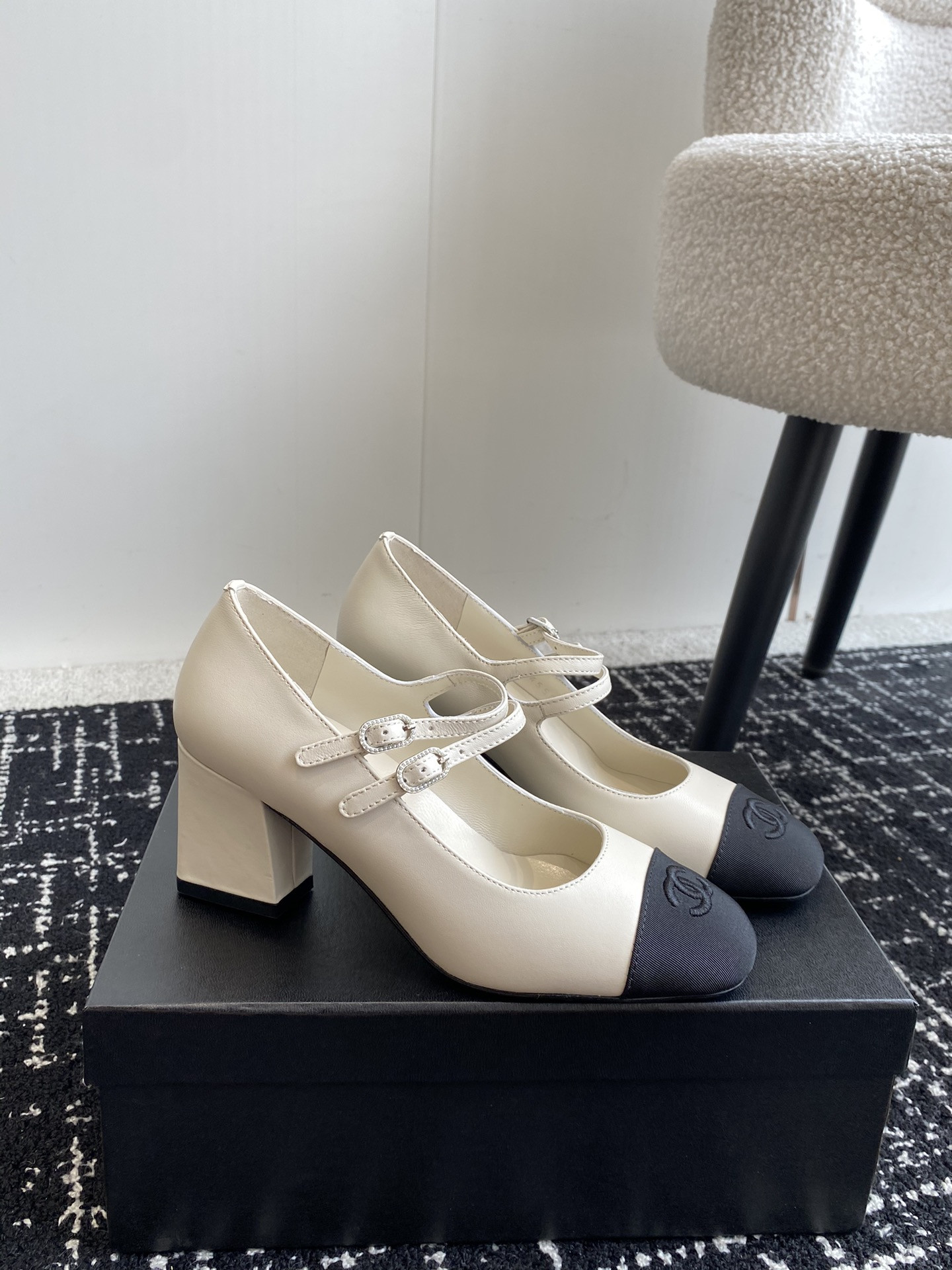 UA CHANEL MARY JANES Lambskin & Grosgrain