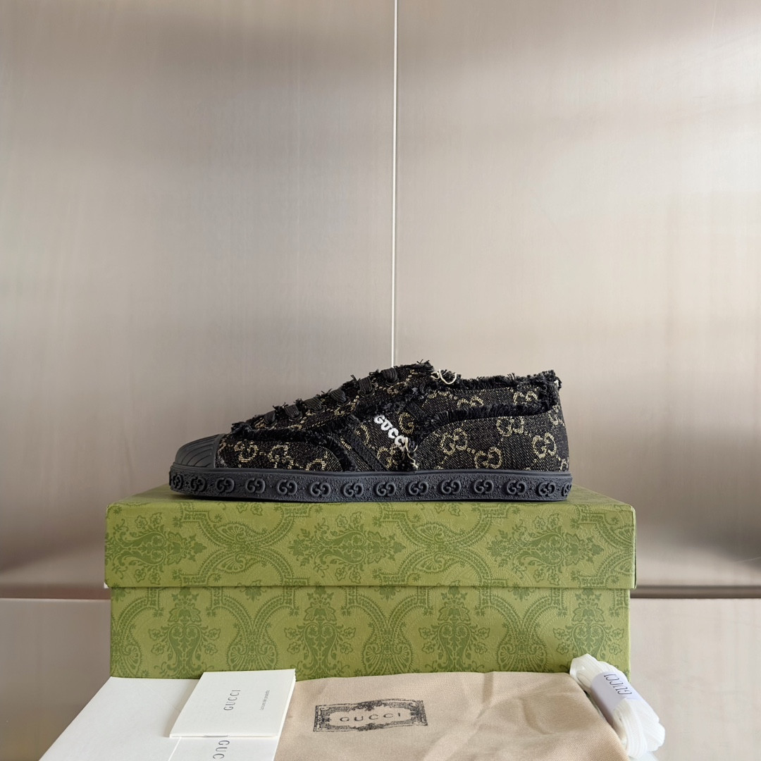 UA GUCCI GG SNEAKER
