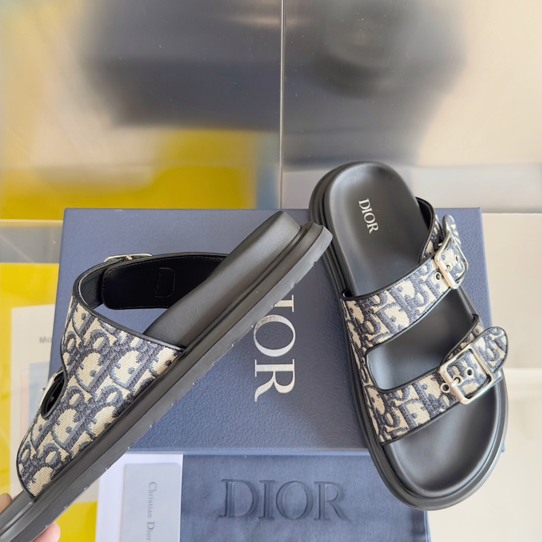 UA Dior Aqua Sandal