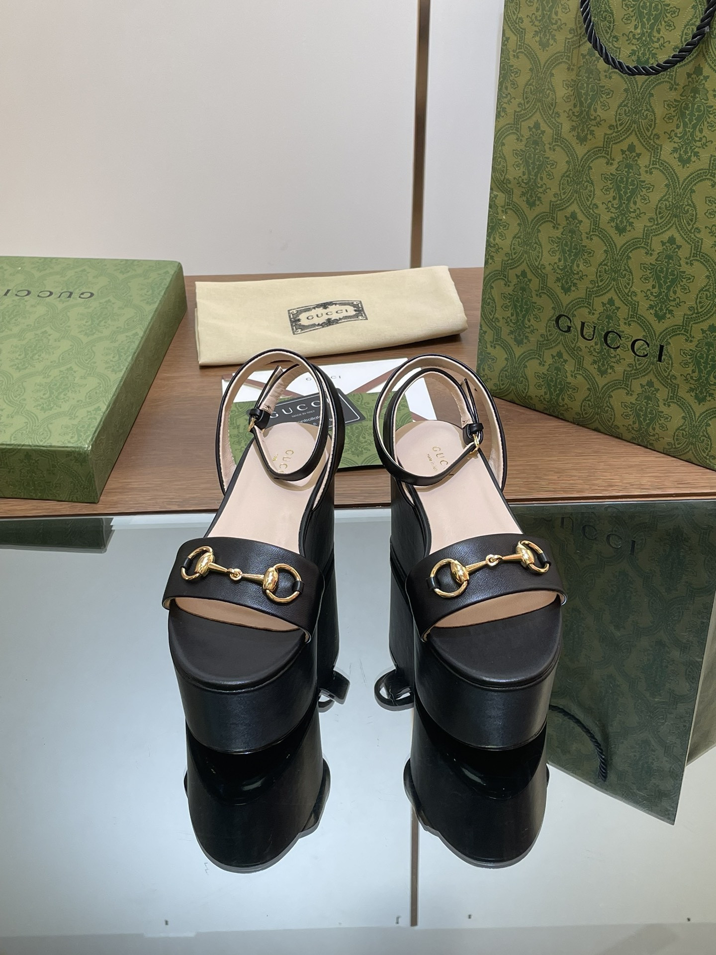 UA GUCCI WOMEN