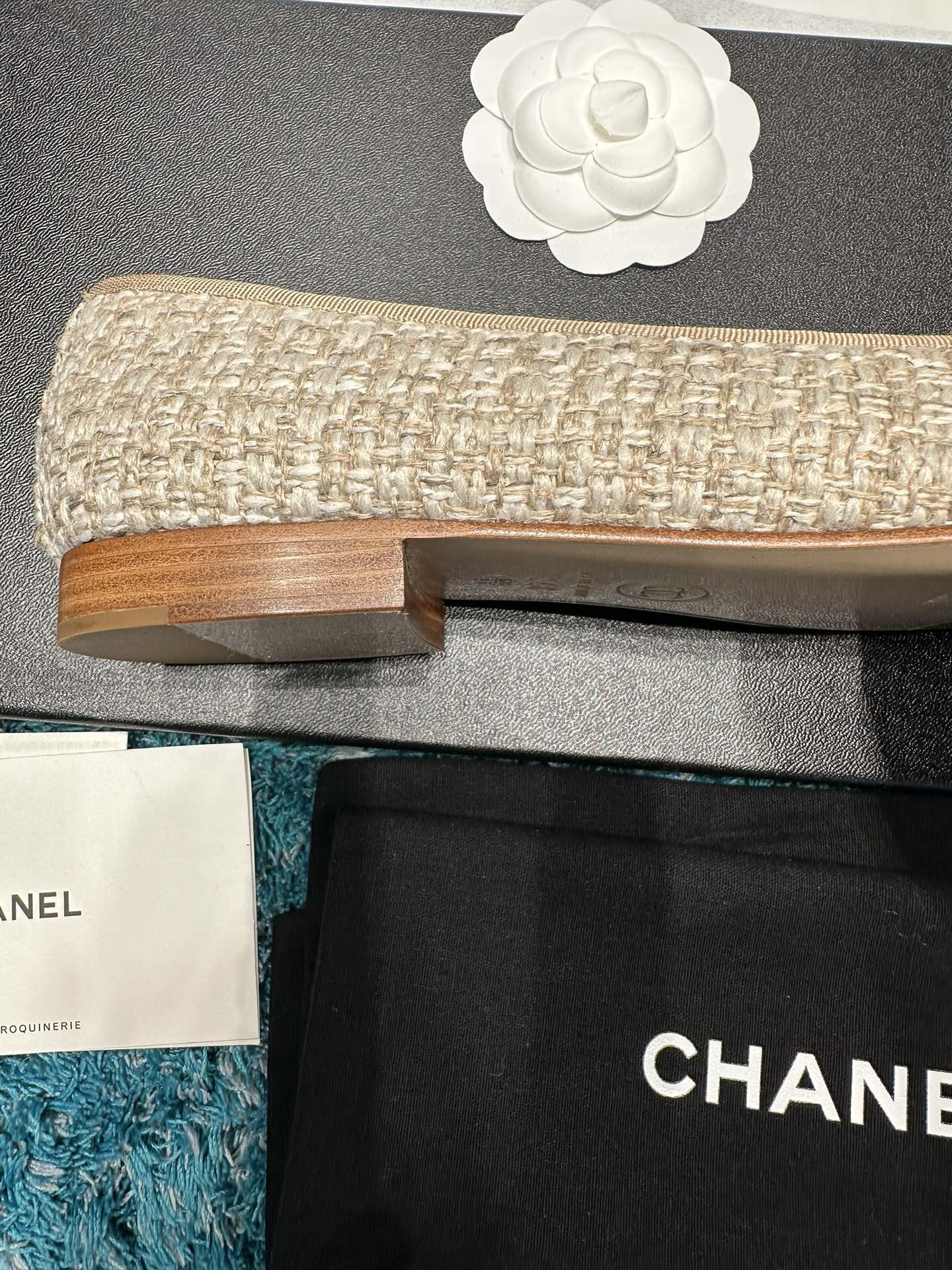 UA CHANEL BALLET FLATS