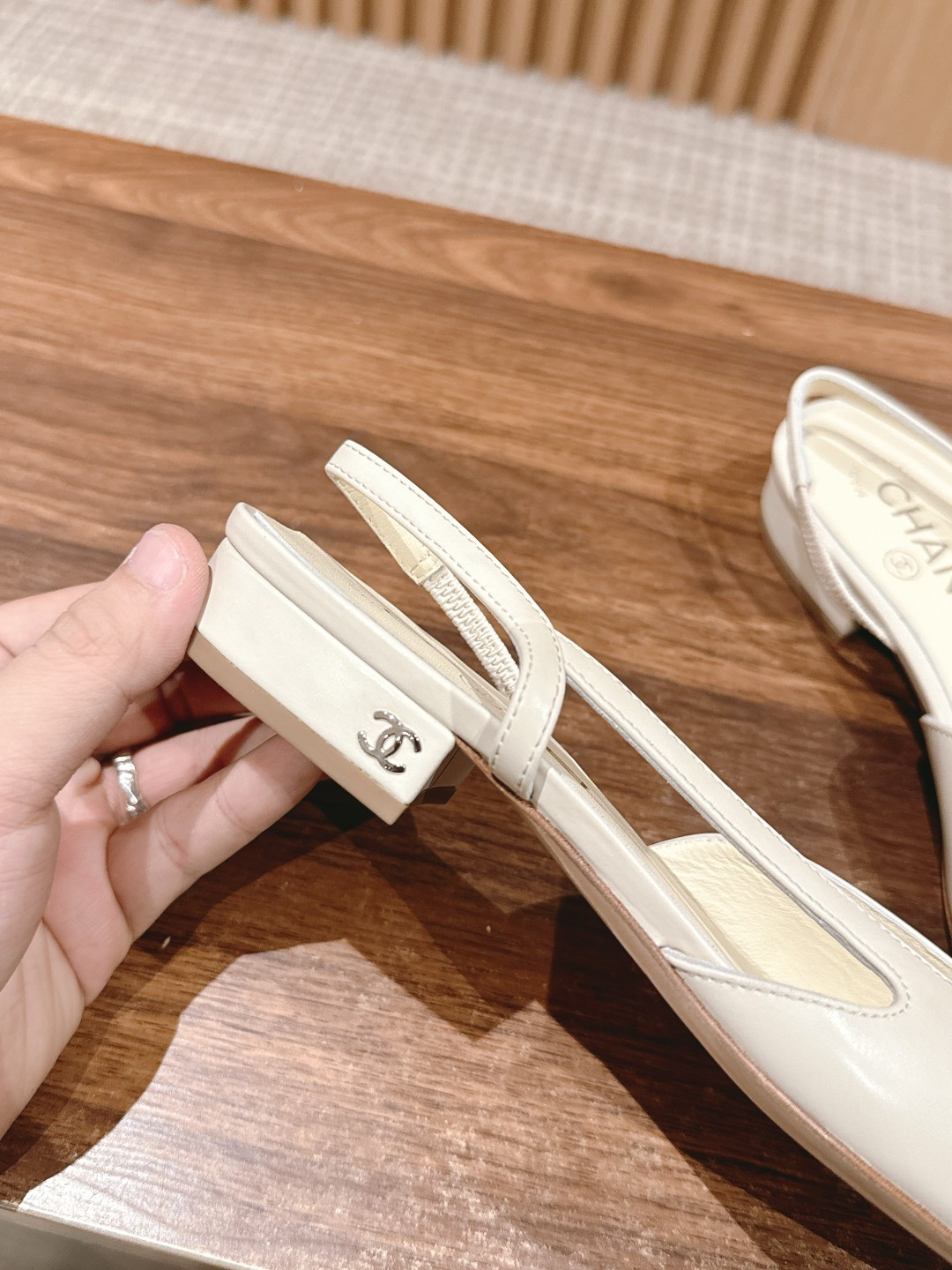 UA CHANEL SLINGBACKS FLAT