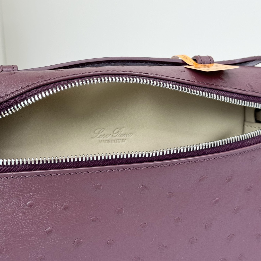 Loro Piana Extra Pocket L19 Ostrich-grained Leather 11 x 19 x 6.5 cm