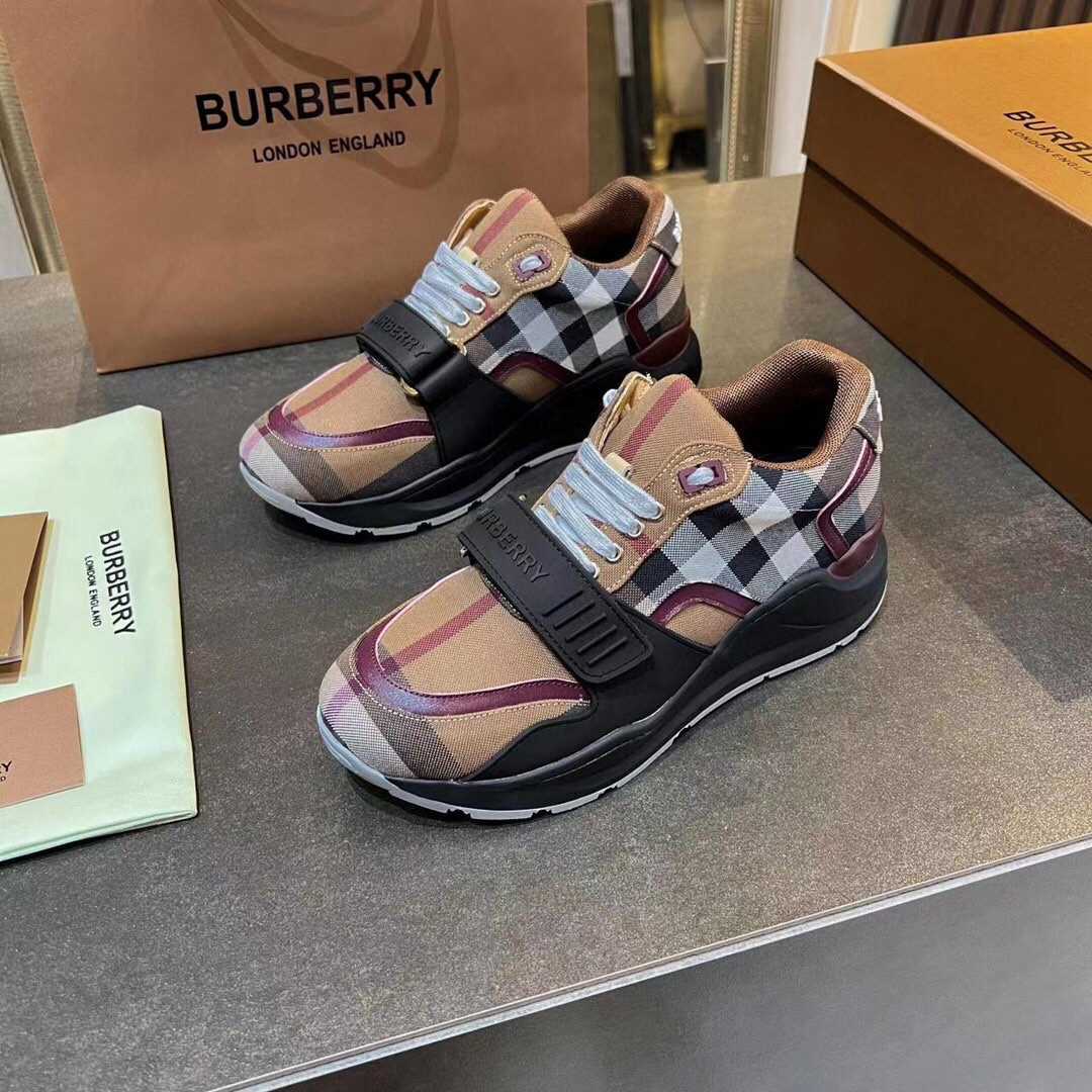 UA Burberry Sneakers