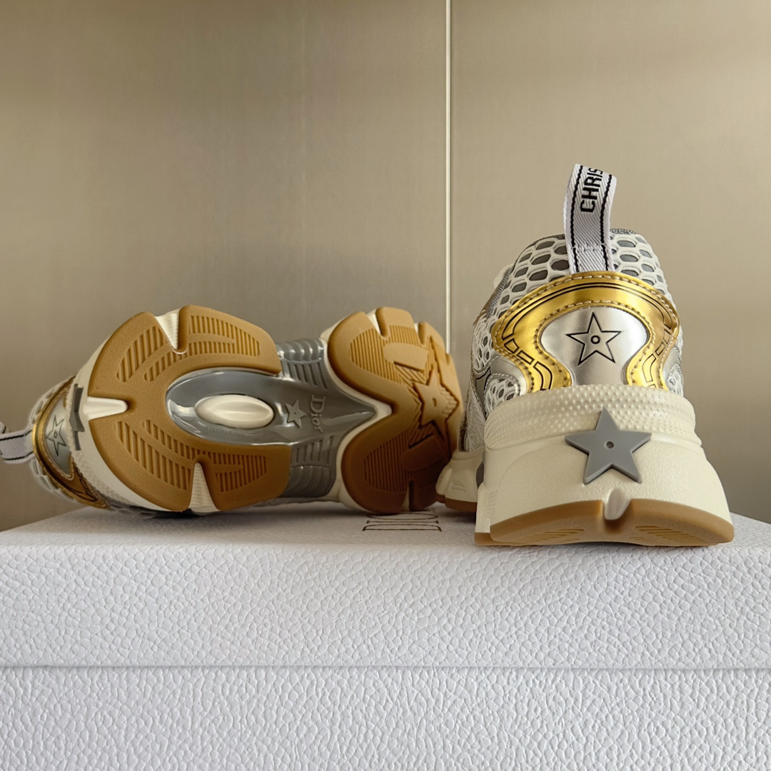 UA Dior Vibe Sneaker