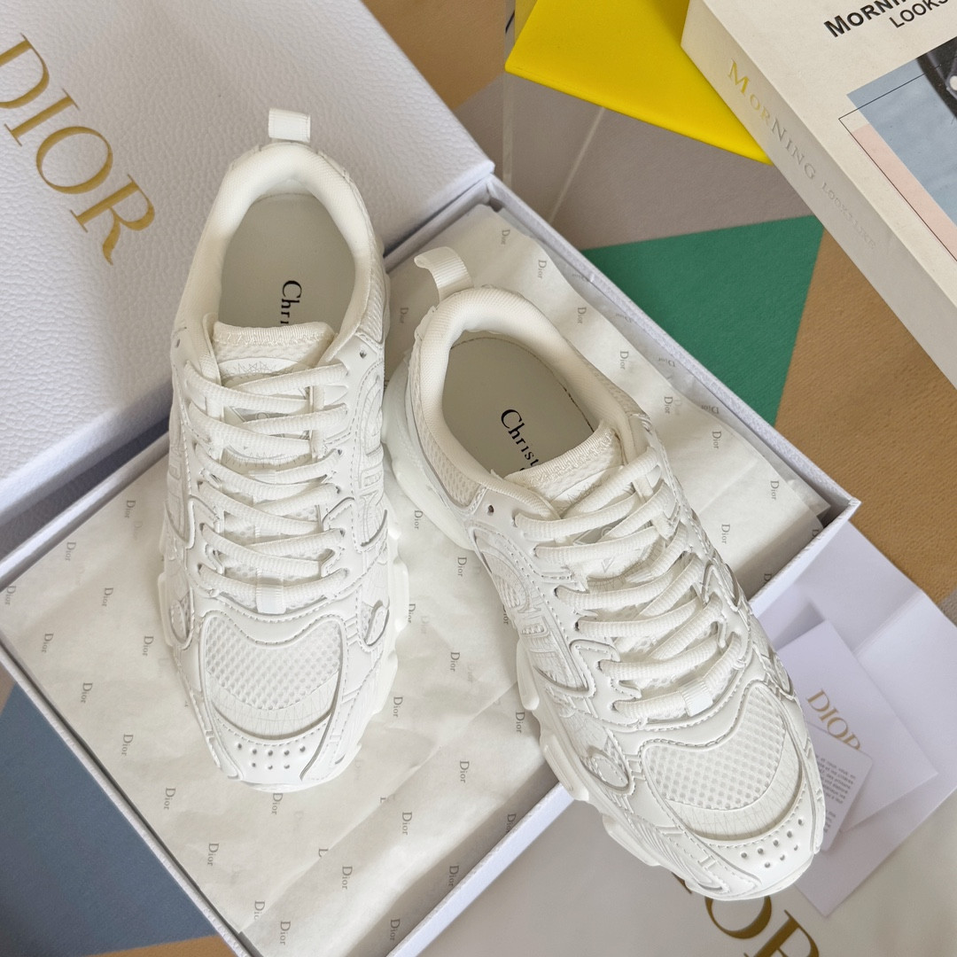 UA Dior Chrono Sneaker