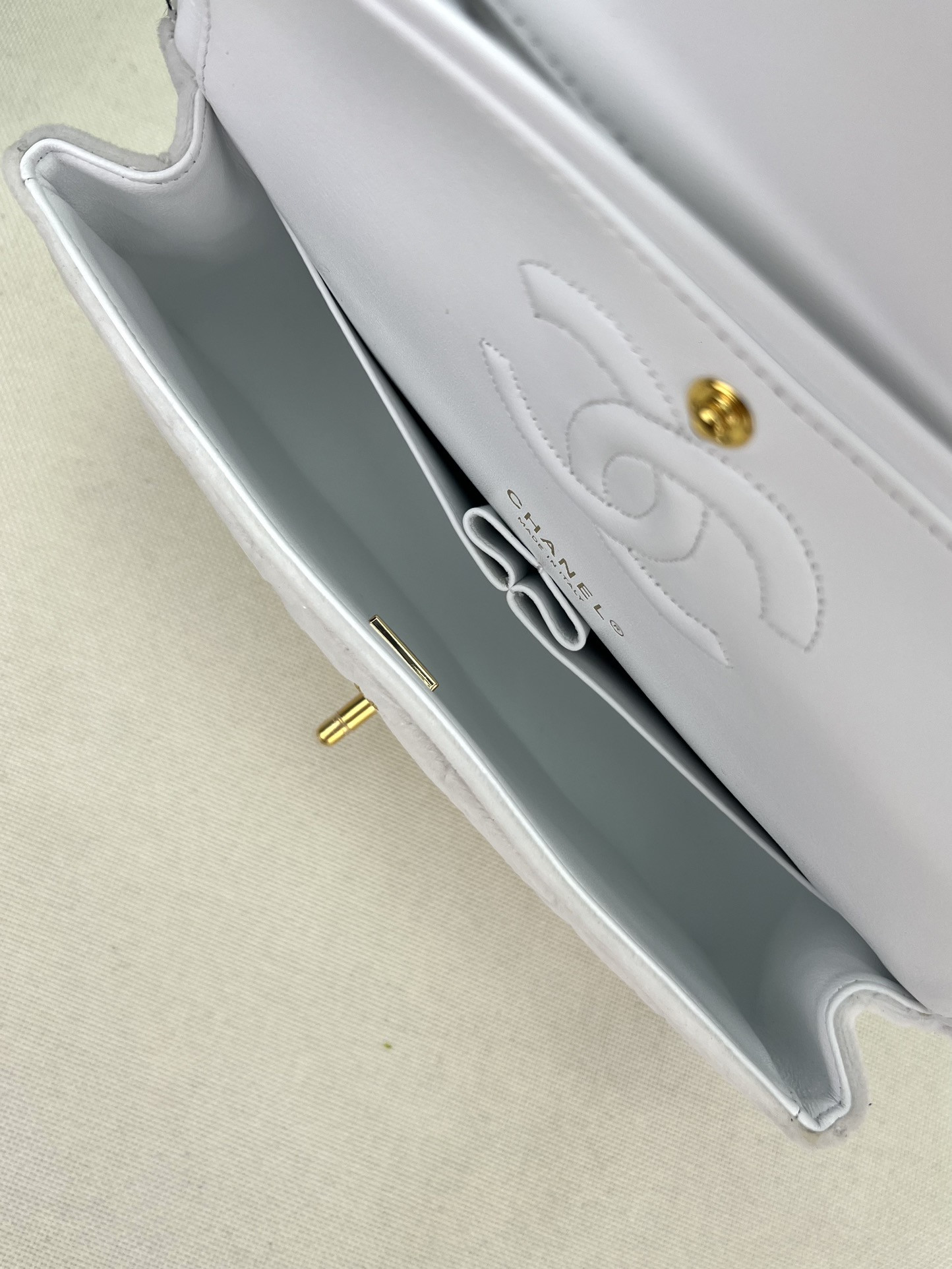 Chanel Classic Flap Bag 25cm