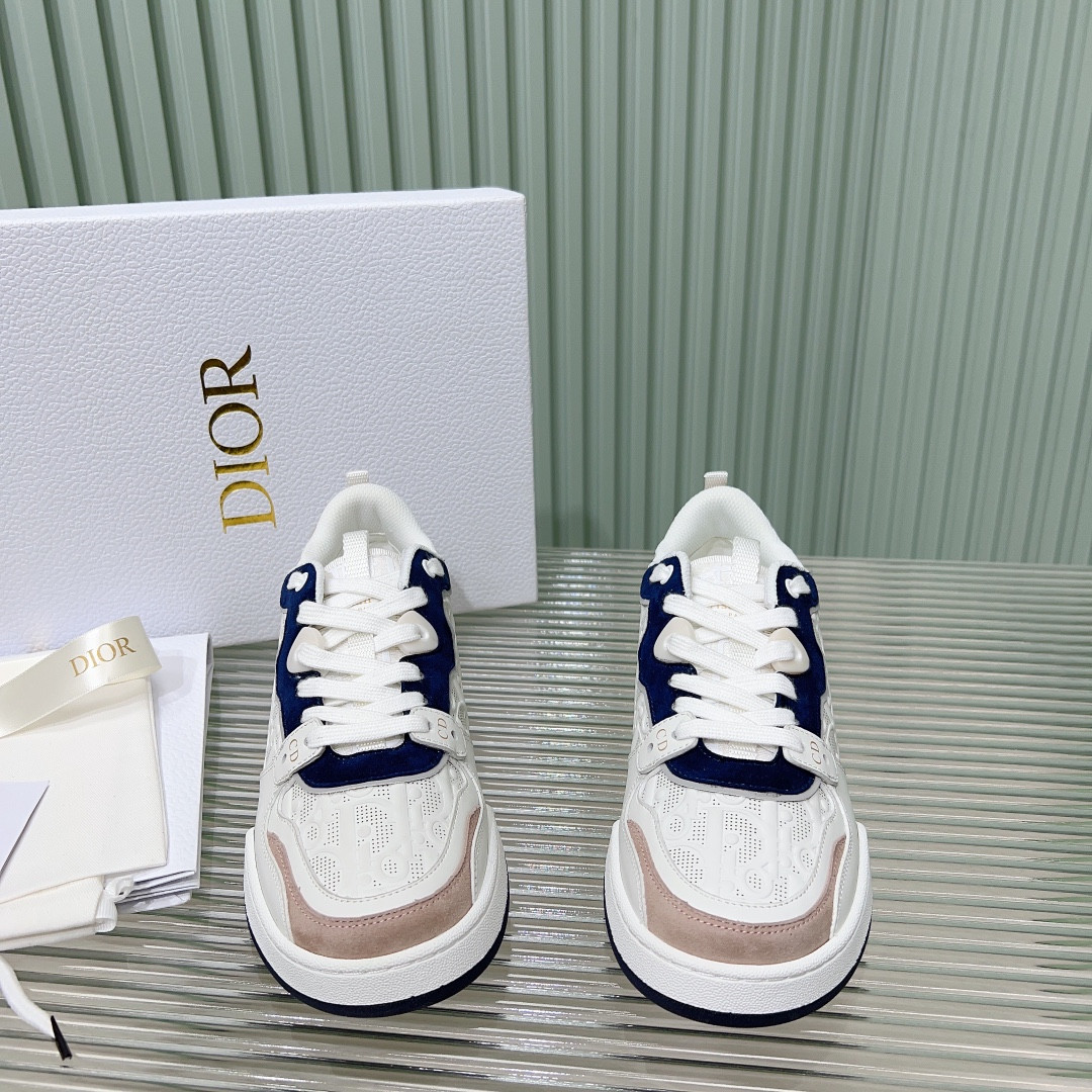UA Dior One Sneaker