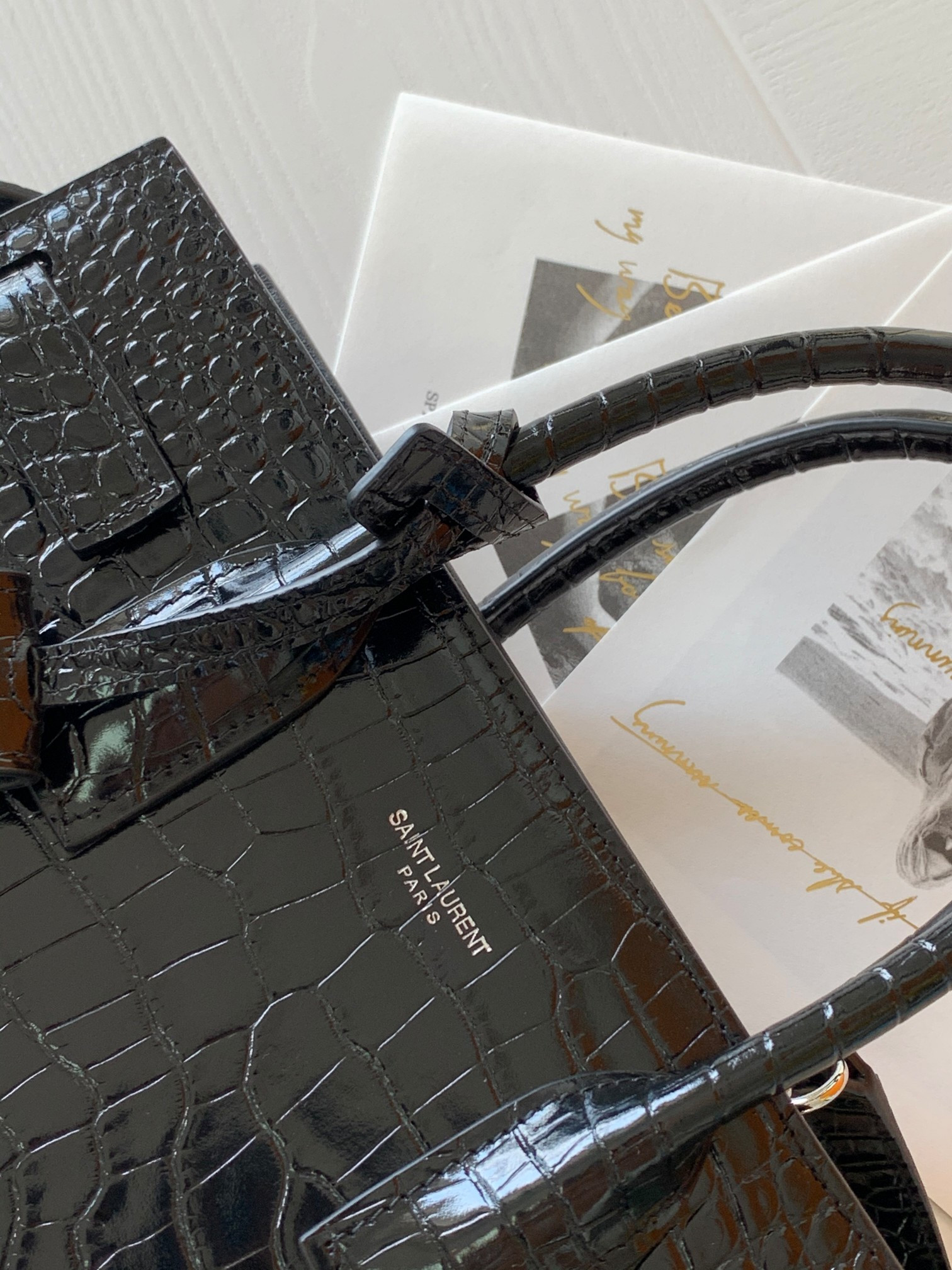 YSL SAC DE JOUR IN EMBOSSED CROCODILE LEATHER - baby 26x13.5x12.5cm