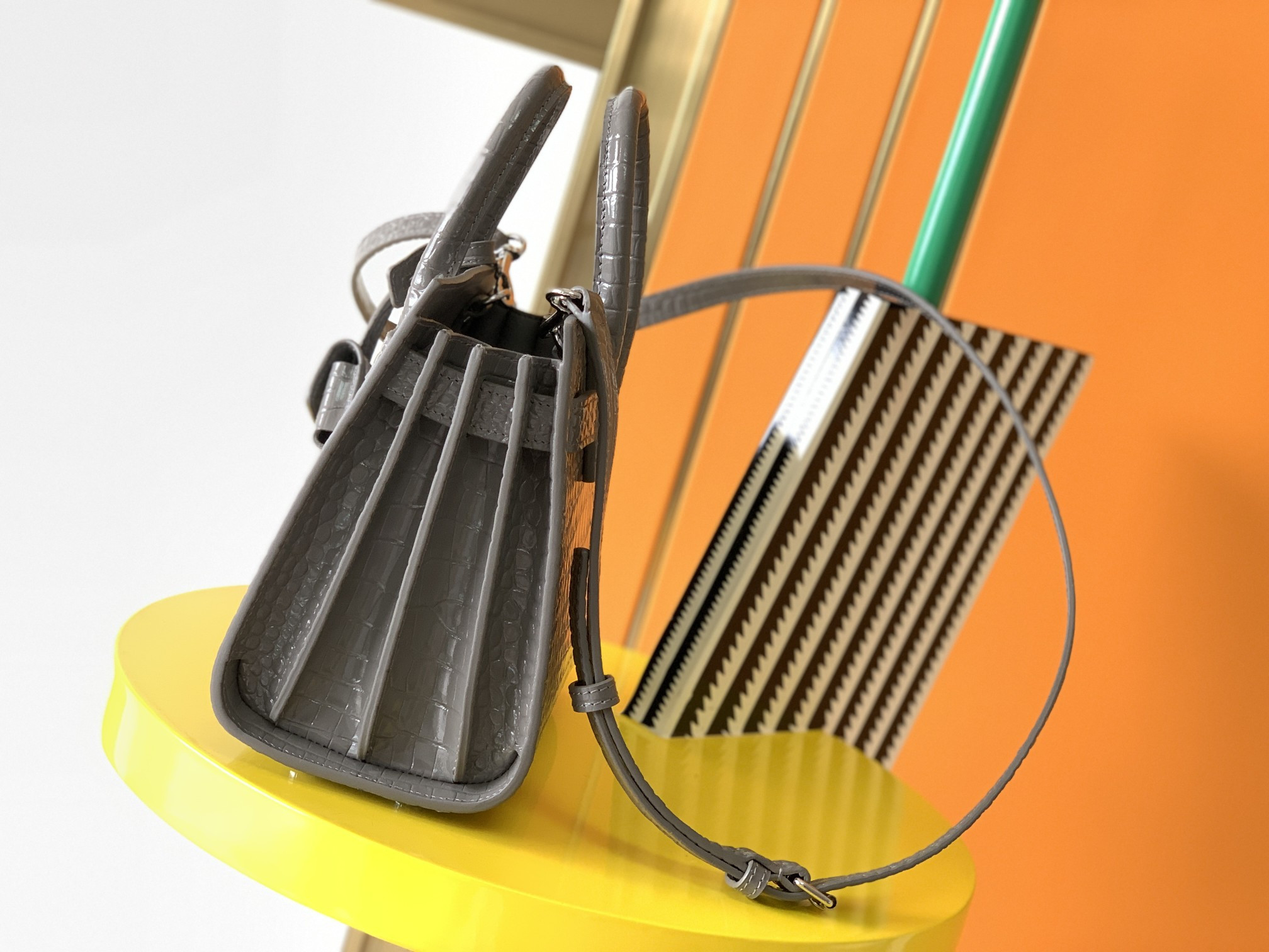 YSL SAC DE JOUR IN CROCODILE EMBOSSED LEATHER - NANO 22x18x10.5cm