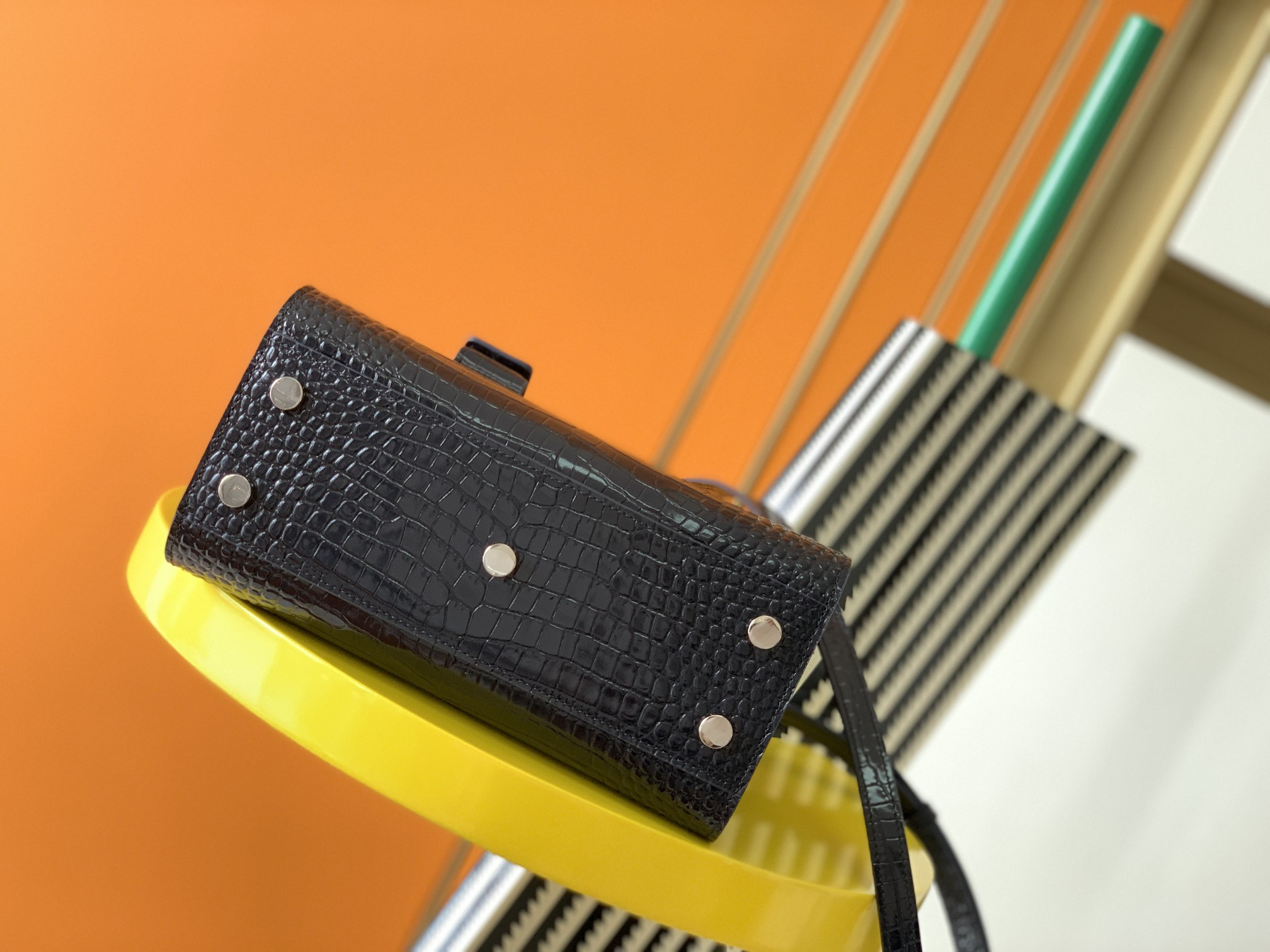 YSL SAC DE JOUR IN CROCODILE EMBOSSED LEATHER - NANO 22x18x10.5cm